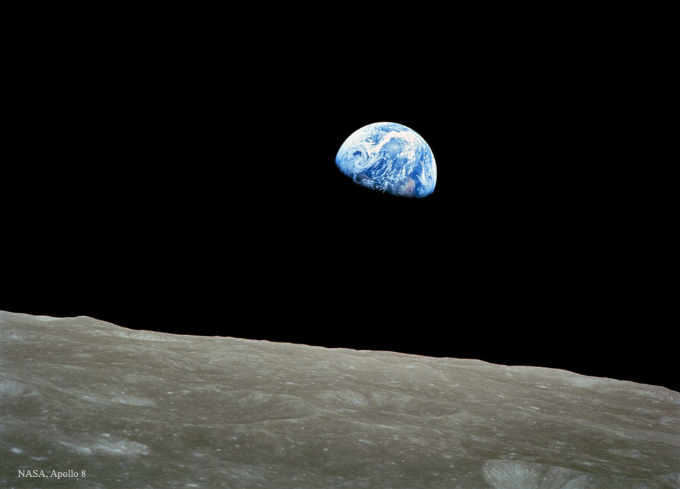 Photo of Earth from the moon
